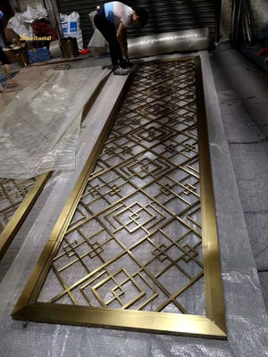 Buen precio 304 champagne espejo de acero inoxidable divisor de habitación decoración del hotel en línea