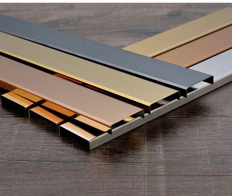 Buen precio El embutido del metal de 0.65M M pela la decoración interior interior de acero inoxidable del ajuste de la teja en línea
