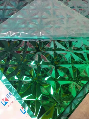 3D grabó en relieve la hoja de acero inoxidable adorna para los pies de la pared 4x8