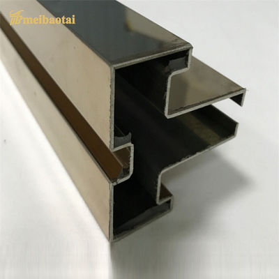 Buen precio El ajuste de acero inoxidable de la teja del grado 304 de forma irregular adorna el borde de la pared en línea