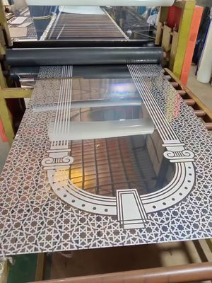 Buen precio Placa de chapa de acero inoxidable para elevador con recubrimiento de color PVD, estándar JIS, grosor de 0,95 mm en línea