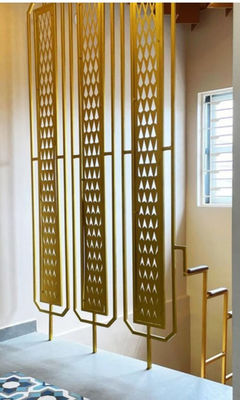 Buen precio Hotel y decoración del hogar divisor de habitación de acero inoxidable en oro rosa colores de bronce y oro tamaños y patrones personalizables disponibles en línea