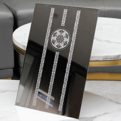 Buen precio Lámina de acero inoxidable grabada con acabado súper espejo, grado 304, en tamaño de 1219x3048 mm para aplicaciones decorativas en línea