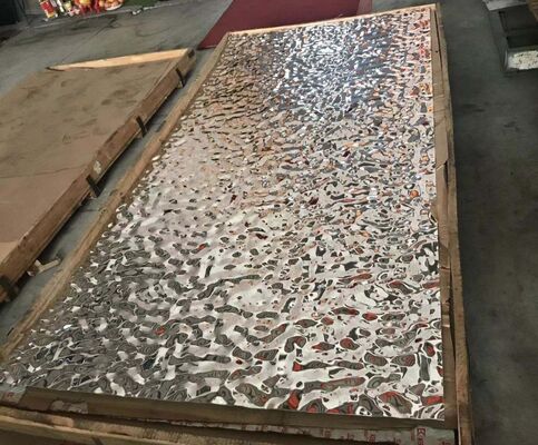 Buen precio Hojas de espejo de ondulación de agua de acero inoxidable para diseño interior de lujo en línea