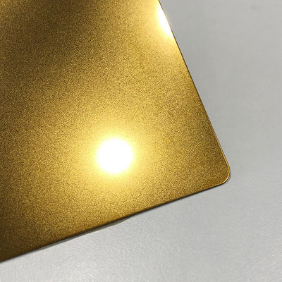 Hoja de acero inoxidable decorativa recubierta de color oro PVD con ancho de 1000 mm y película de PVC de 7c