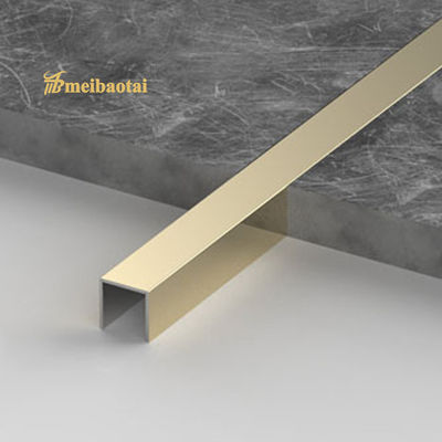 Buen precio Revestimiento de azulejos de canal U de acero inoxidable 304 con película de PVC 7c y dureza HV200 para protección decorativa en línea