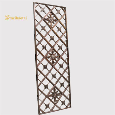 Buen precio Cuarto de acero inoxidable de bronce divisor de forma a cuadros Decoración del hotel en línea