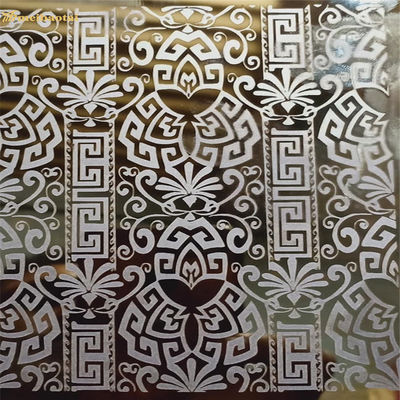 Buen precio Estruendo inoxidable grabado al agua fuerte espejo de la hoja de acero 1219x2438m m del elevador del GB en línea