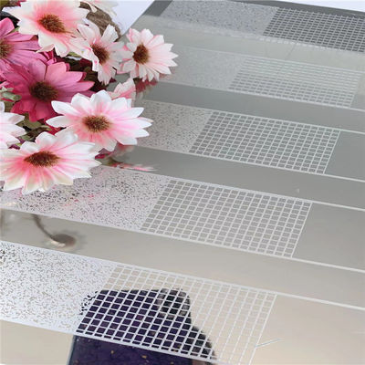 Hoja grabada de acero inoxidable 304 con acabado espejo y tamaño 1219x3048mm para aplicaciones decorativas