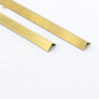 el ajuste de acero inoxidable T del panel de pared de 2438m m forma a Rose Gold Pvd Color