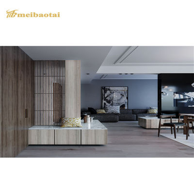 Buen precio Las hojas laminadas inoxidables del grano de madera de imitación adornan anchura del borde 1000m m de la pared en línea